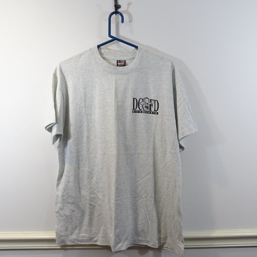 Vintage T-Shirt NEWTON ST CREW Truck 6 Fire Engine Made USA Single Stitch